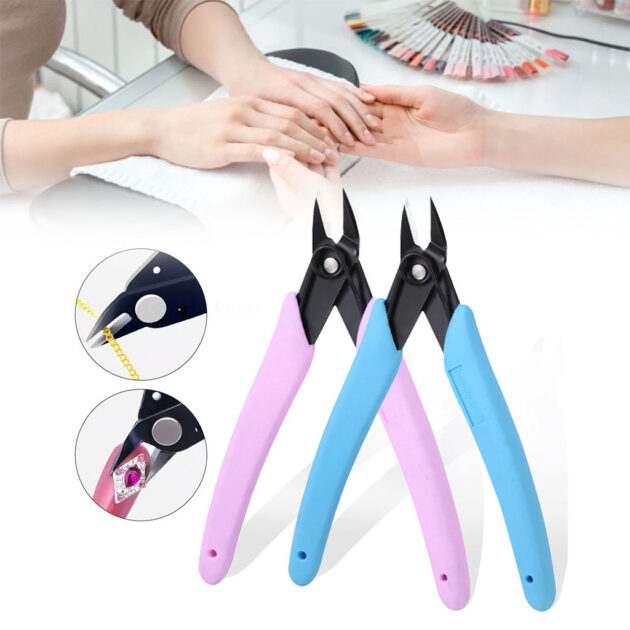 Ciseaux de manucure professionnels...