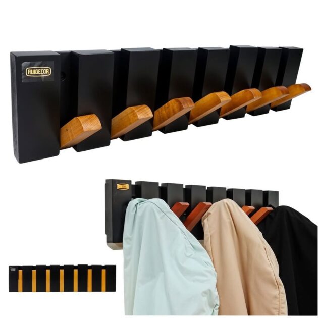 علاقة ملابس خشبية على...