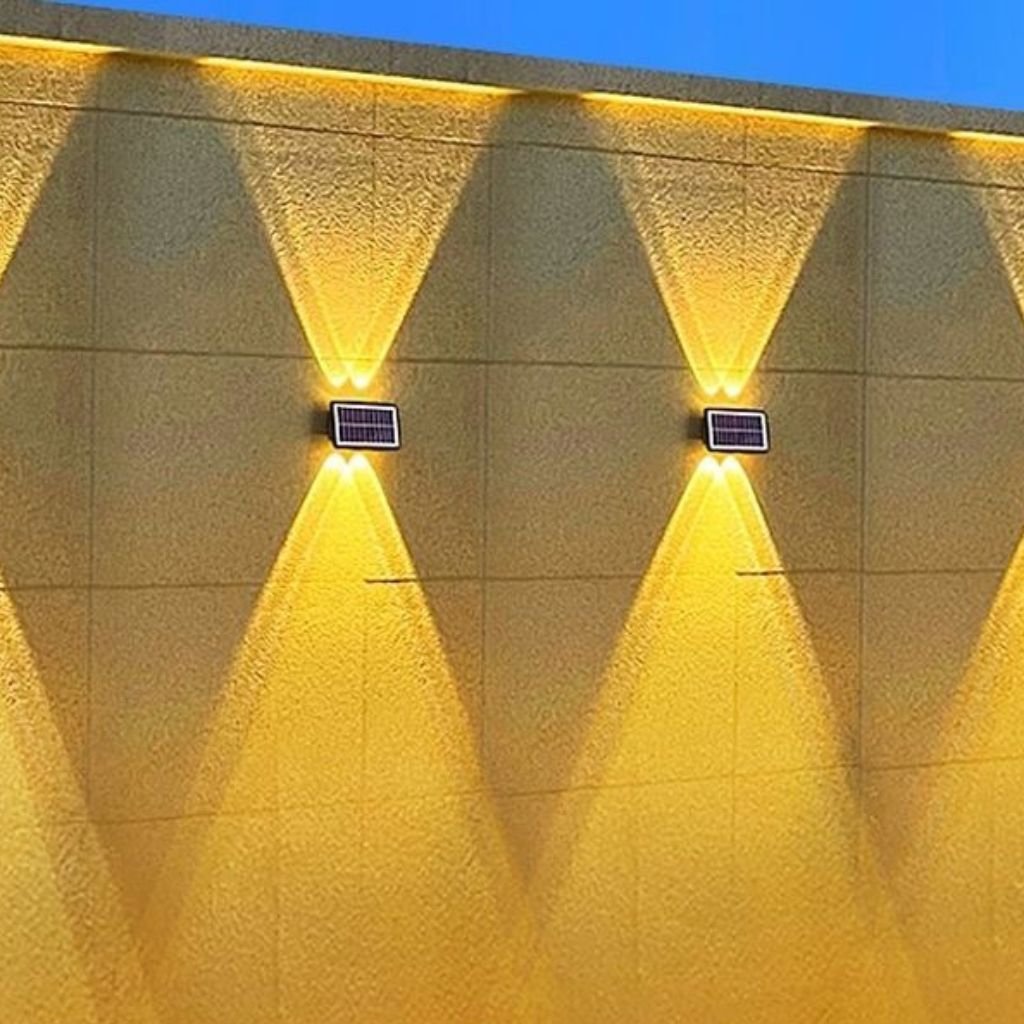 كشاف شمسي مقاوم للماء بمعيار للحديقة والشرفة - الصورة 4