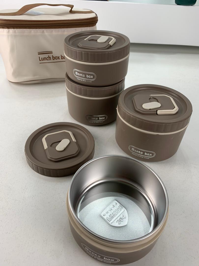 lunch box 4 étage avec sac isotherme isolant – حافظة طعام حرارية 4 طبقات قابلة للاستخدام في الميكروويف