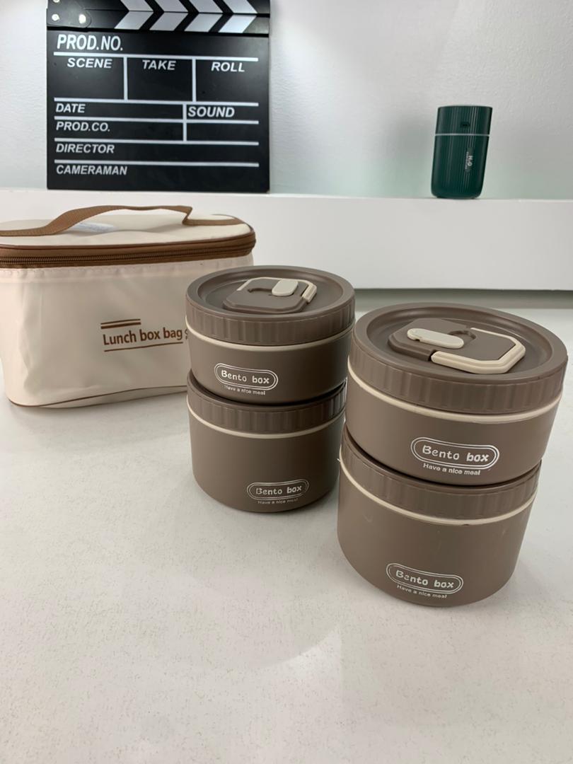 lunch box 4 étage avec sac isotherme isolant – حافظة طعام حرارية 4 طبقات قابلة للاستخدام في الميكروويف