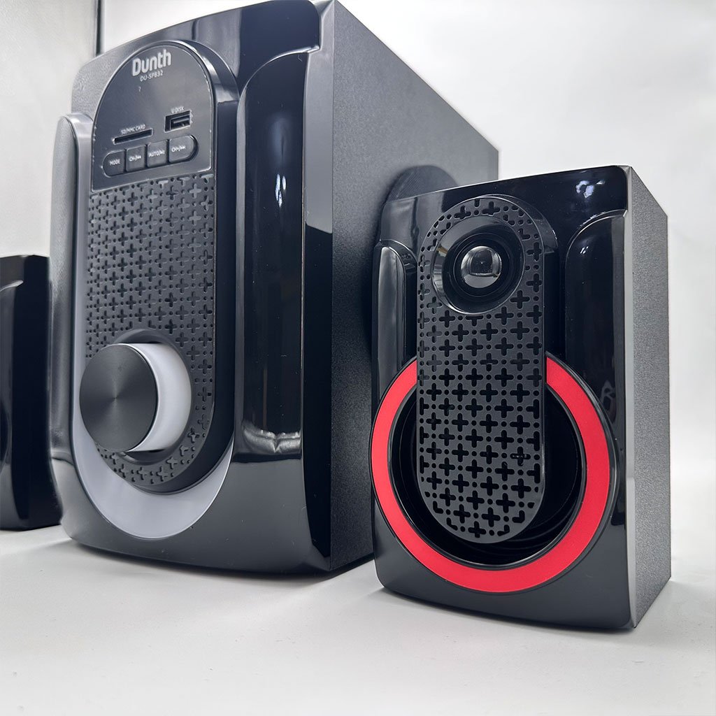 مكبر صوت بقوة واط مزود بتقنية وبلوتوث/AUX/USB/راديو - الصورة 3