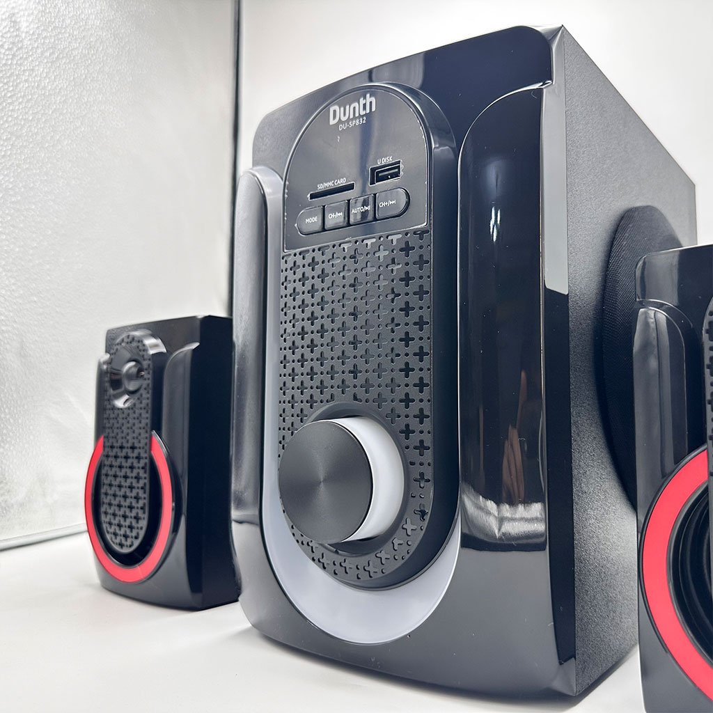 مكبر صوت بقوة واط مزود بتقنية وبلوتوث/AUX/USB/راديو - الصورة 2