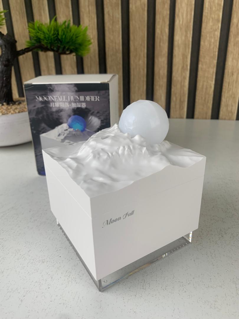 Humidificateur Cube 300 ml avec Veilleuse de Lune Colorée – معطر جو في الغرفة - الصورة 3