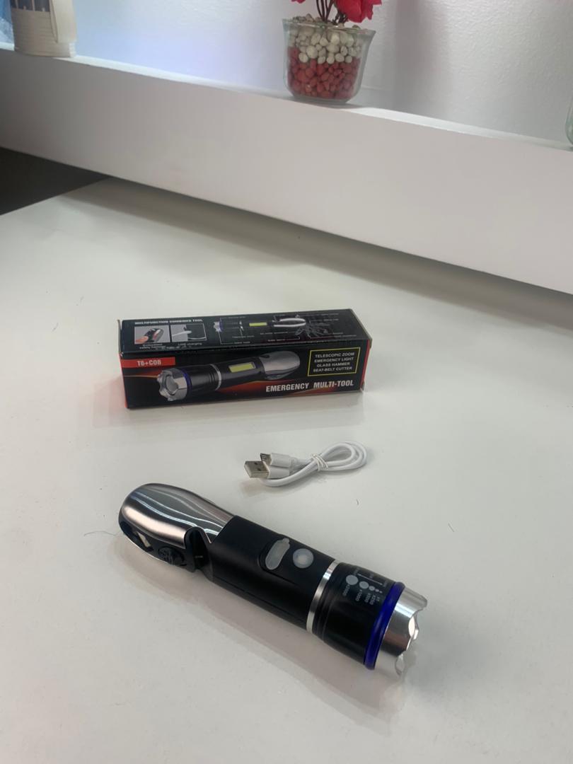 Lampe de Poche Multifonction 13-en-1 avec Coupe-Ceinture de Sécurité – مصباح يدوي متعدد الوظائف 13 في 1 مع قاطع حزام الأمان - الصورة 4
