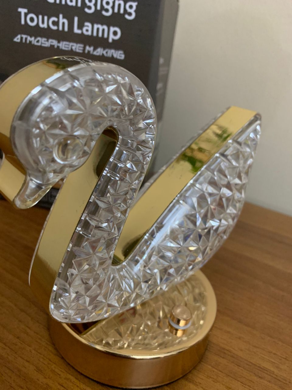 Lampe de Table et Veilleuse à Intensité Variable en Crystal - الصورة 3