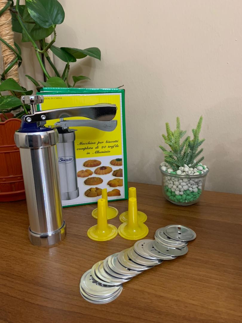الة صنع البسكويت bscuit ml