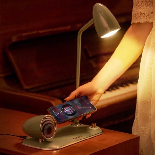 شاحن مكتبي لاسلكي نوستالجيا...