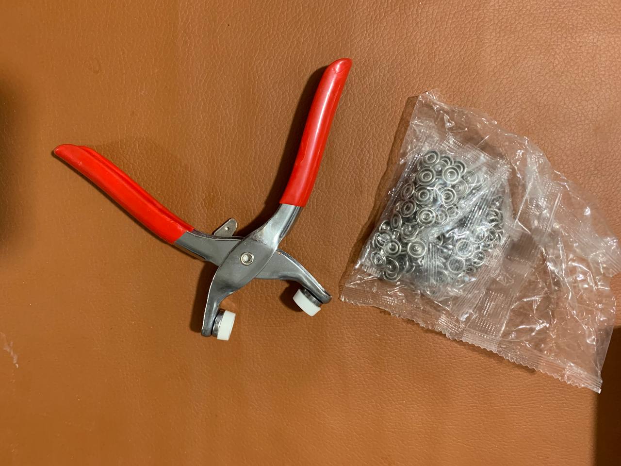 Pince à boutons-pression en métal avec pince à clip - الصورة 3