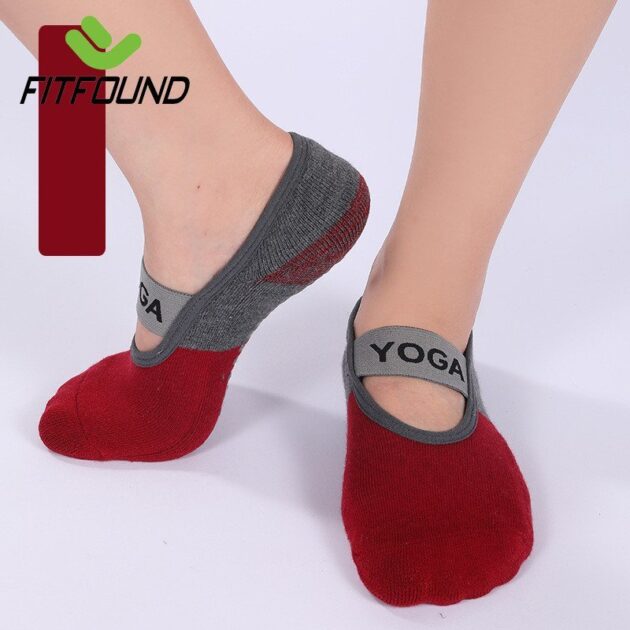 زوج من جوارب اليوغا...