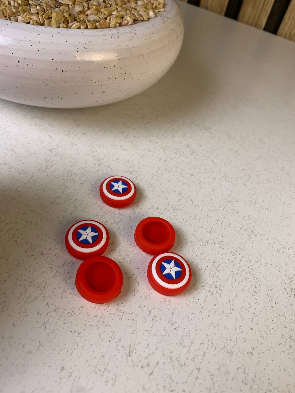 طقم 8 قطع أغطية سيليكون ناعمة لعصي التحكم في يد الألعاب - الصورة 4