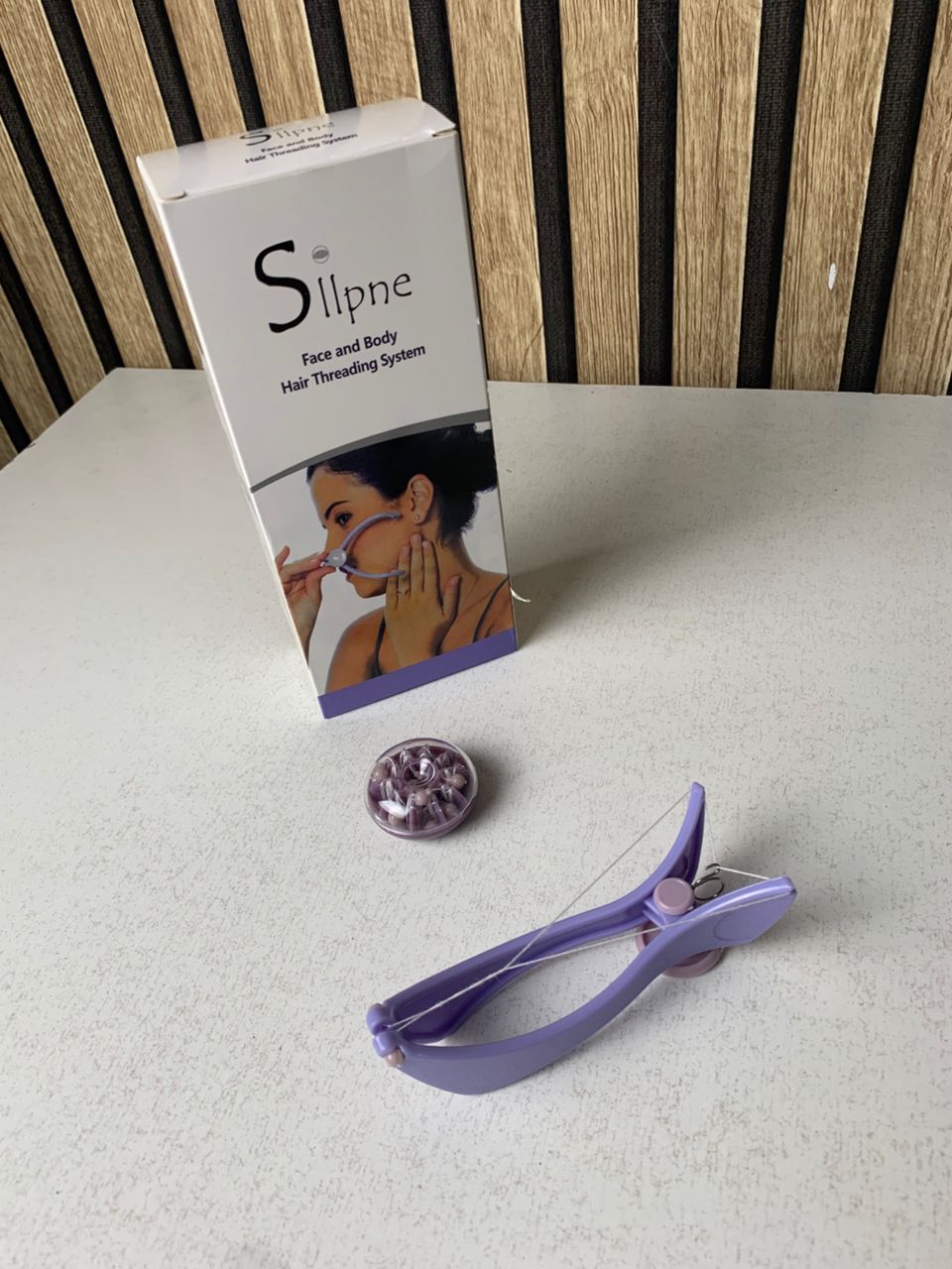 طقم ملاقط نسائي لتحديد الحواجب وإزالة الشعر للوجه والجسم - الصورة 2