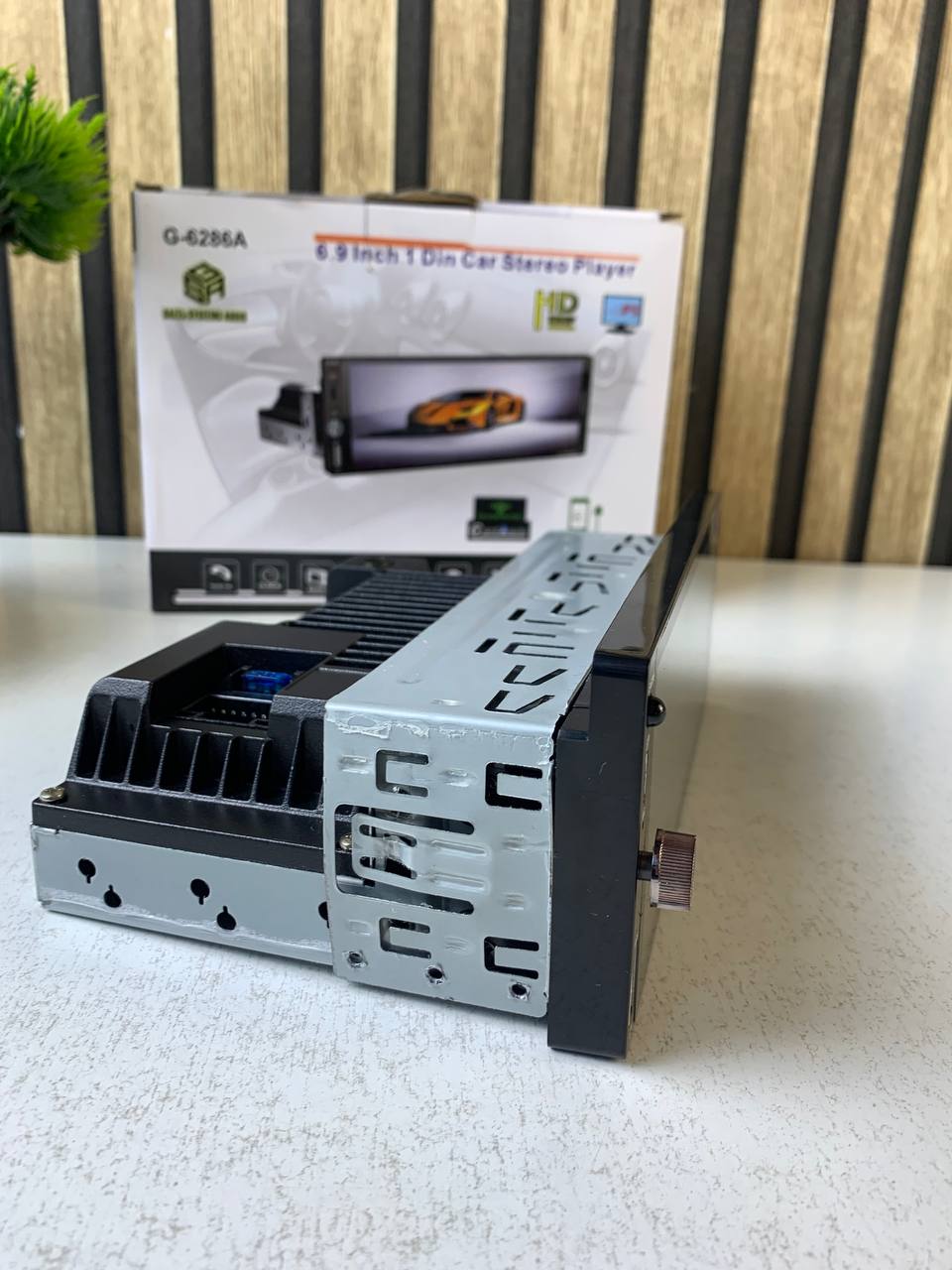 جهاز راديو سيارة 1DIN بشاشة لمس 6.9 بوصة يدعم Apple CarPlay اللاسلكي وAndroid Auto - الصورة 3