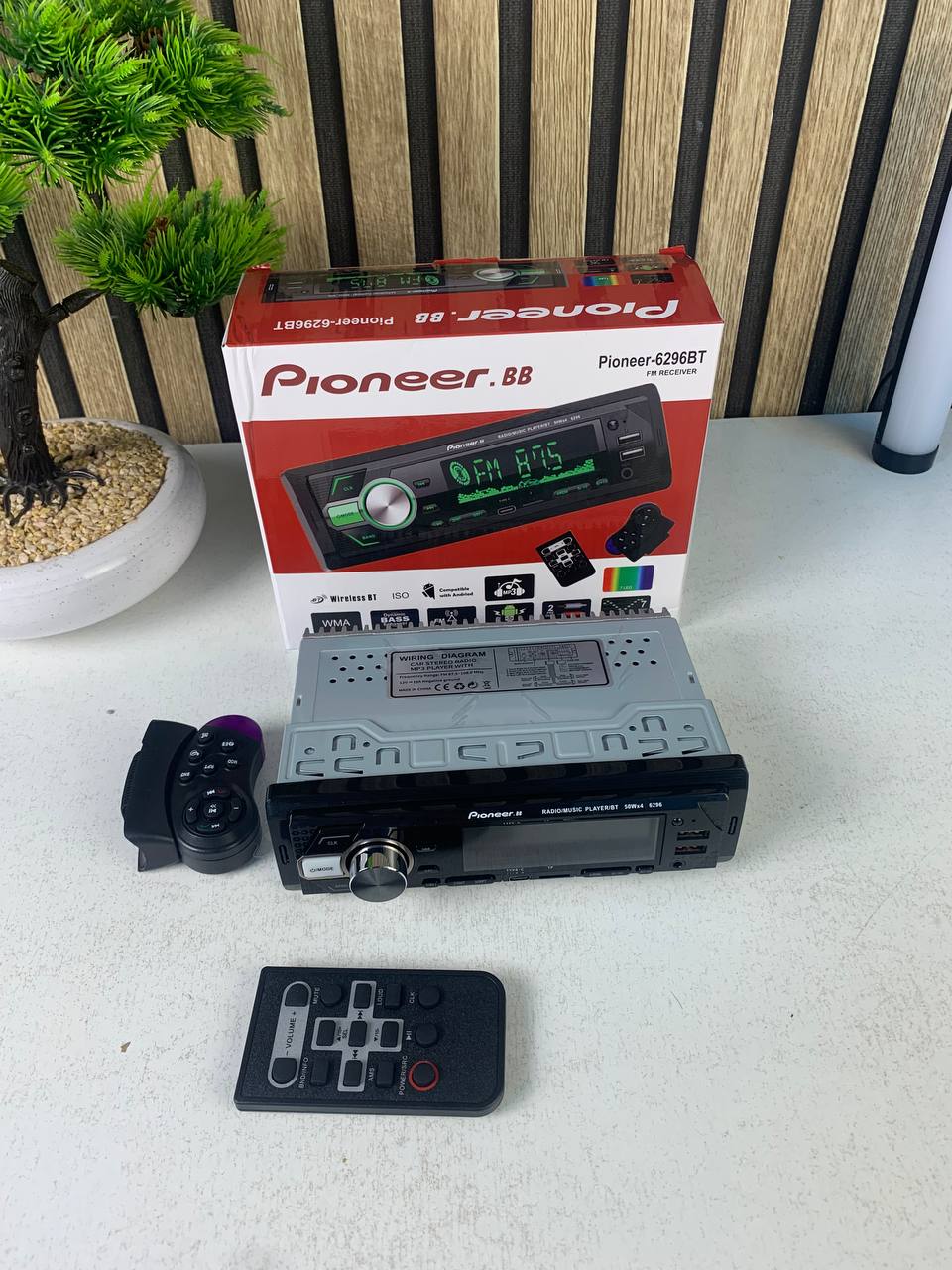 جهاز راديو سيارة Pioneer-6296BT مع بلوتوث ومشغل MP3 وإضاءة - الصورة 2